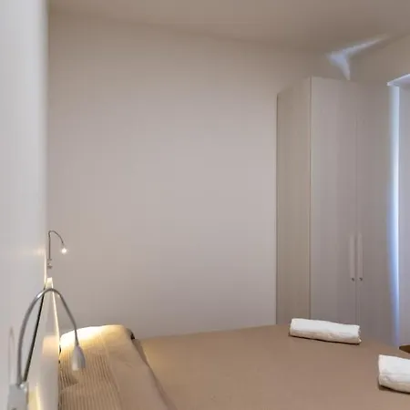 Prestige House 4*