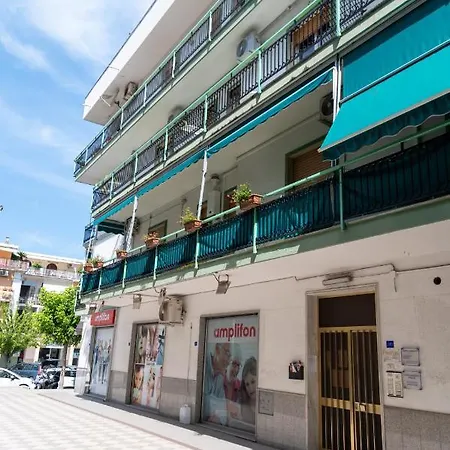 Prestige House 4* Scalea