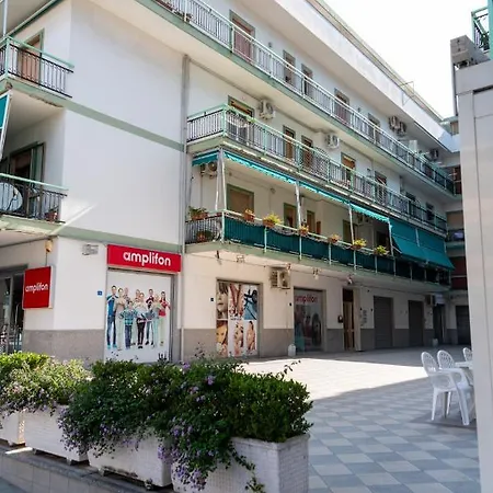 Prestige House 3* Scalea