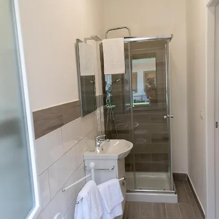 Prestige House Guest house